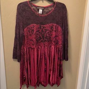 Pyramid Collection Tunic